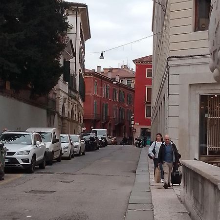 Monica'S Dream Apartment Verona Bagian luar foto