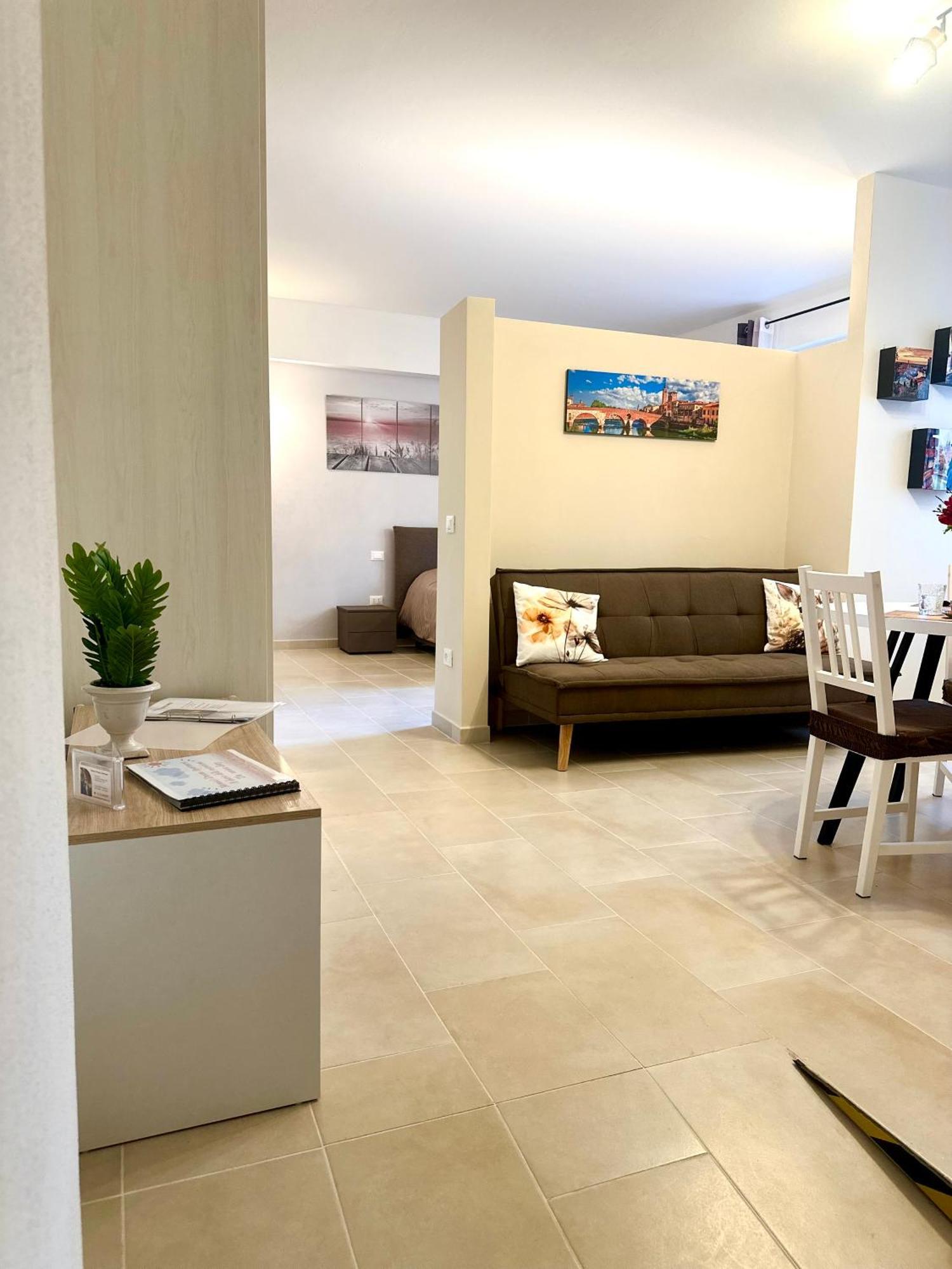 Monica'S Dream Apartment Verona Bagian luar foto